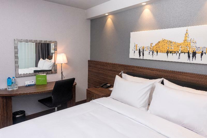 Hotel Hampton By Hilton Poznan Old Town Exterior foto